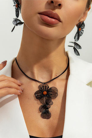 Floral Pendant Statement Necklace