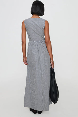 Sleeveless Tie-Front Maxi Dress