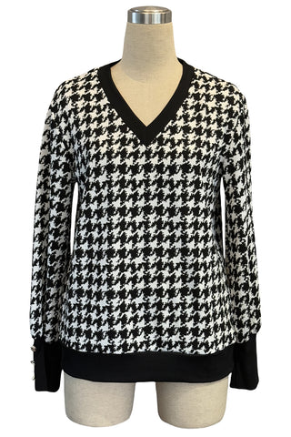 Houndstooth V-Neck Long Sleeve Top