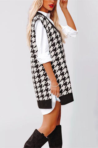 Houndstooth Pattern Knit Vest