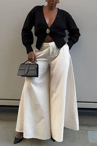 Elegant V-Neck Cardigan with Statement Button