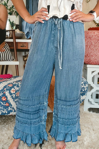 Wide-Leg Ruffle Hem Jeans
