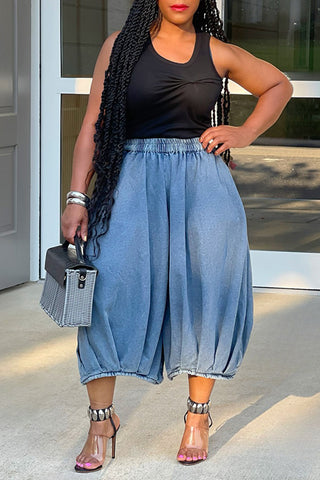 Wide-Leg Denim Capri Pants