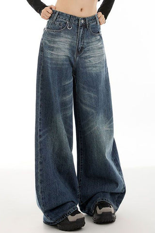 Relaxed Wide-Leg Jeans