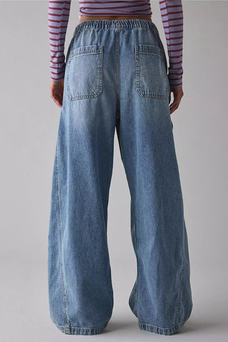Cargo Pocket Wide Leg Jeans