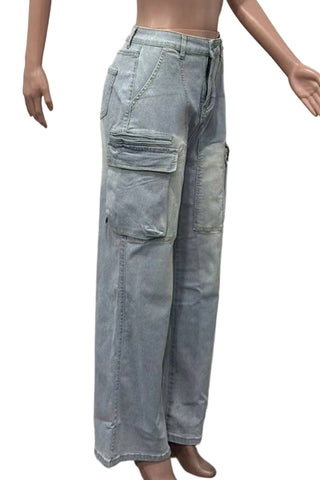 Chic Wide-Leg Cargo Jeans