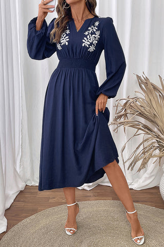 Patterned V-Neck Casual Dress