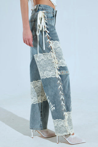 Lace Accent Straight Jeans