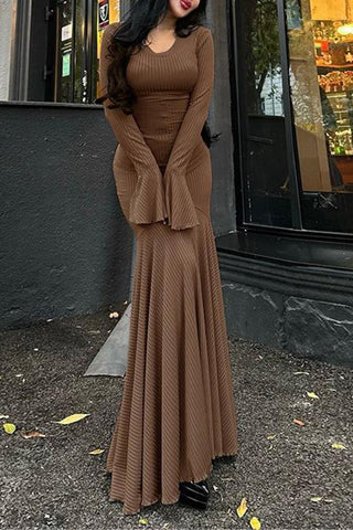 Elegant Long-Sleeve Maxi Dress