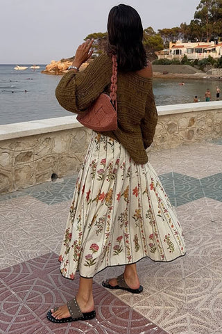 Relaxed Cable Knit Sweater