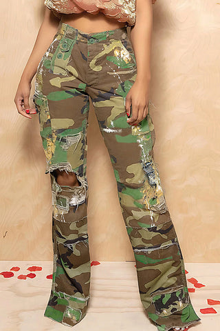 Distressed Camouflage Casual Pants