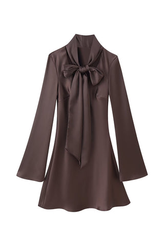 Elegant V-Neck Casual Dress with Scarf Detail