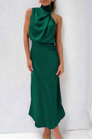 Elegant Halter-Neck Evening Gown