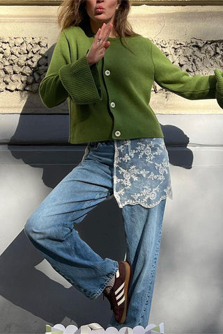 GREEN