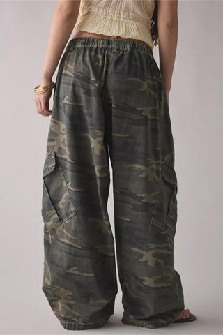 Relaxed Fit Camo Cargo Pants