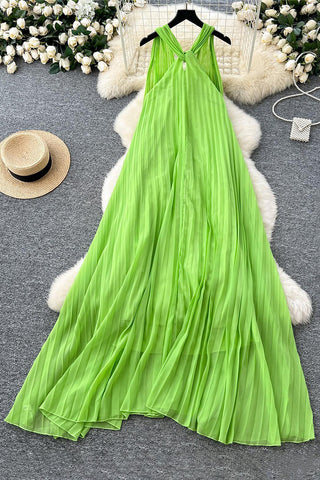 Elegant Maxi Dress with Keyhole Detail