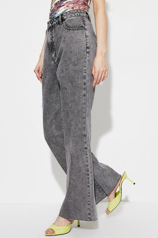 Wide-Leg Straight Jeans