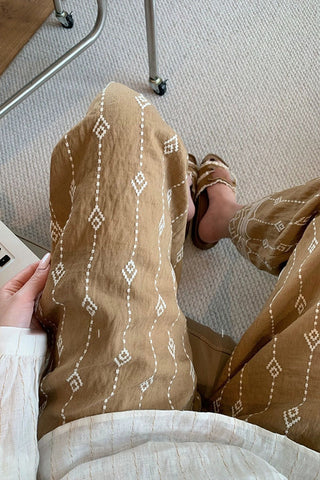 Relaxed Floral Pattern Pants