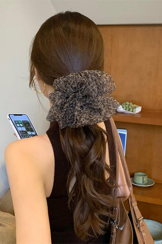 Elegant Patterned Hair Accessory