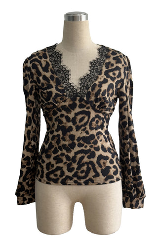 Lace-Trimmed Leopard Print V-Neck Top