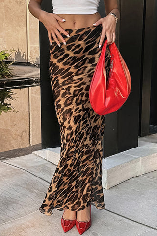 Chic Leopard Print Maxi Skirt