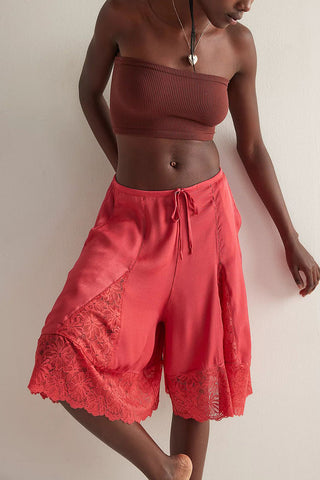 Lace-Trim Casual Wide-Leg Shorts
