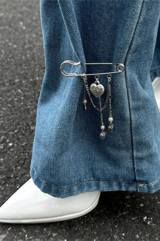 Stylish Chain Brooch Accessory