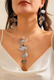 Elegant Leaf Pendant Necklace