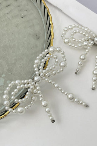 Elegant Pearl Bow Pin Accessory