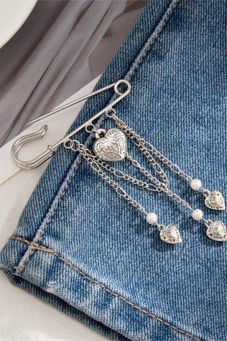 Stylish Chain Brooch Accessory