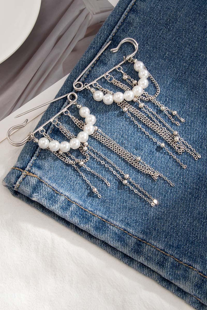 Elegant Chain and Pearl Brooches
