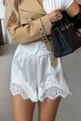 Chic Lace-Trim Casual Shorts