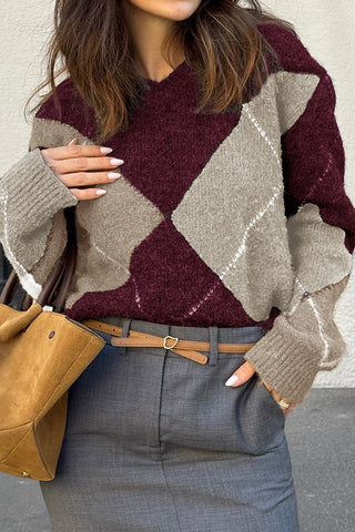 Argyle Pattern V-Neck Sweater