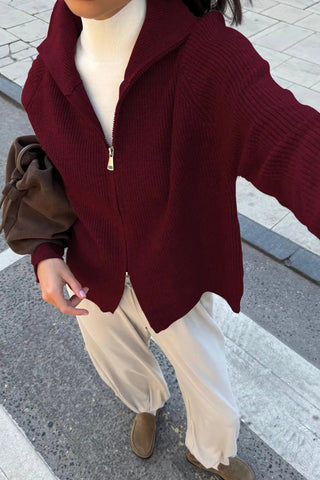 Stylish Zip-Up Cardigan