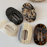 Marble Tortoiseshell Oval Snap Hair Clip