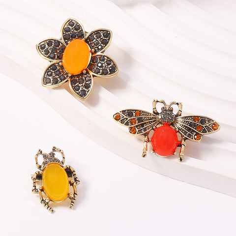 Flower Bee Beetle Brooch Set