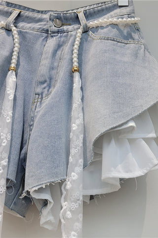 Pearl Belt Ruffle Denim Shorts